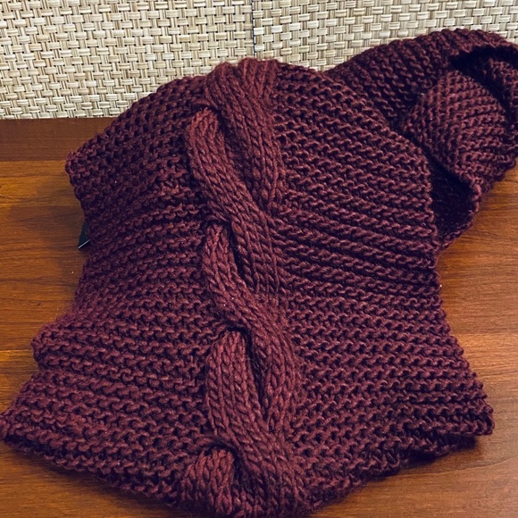 Accessories - NWOT Burgundy Vegan Infinity Scarf OS